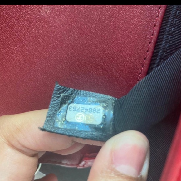 Chanel Calfskin Chevron Quilted Medium Boy Flap Pink - Picture 2 of 4